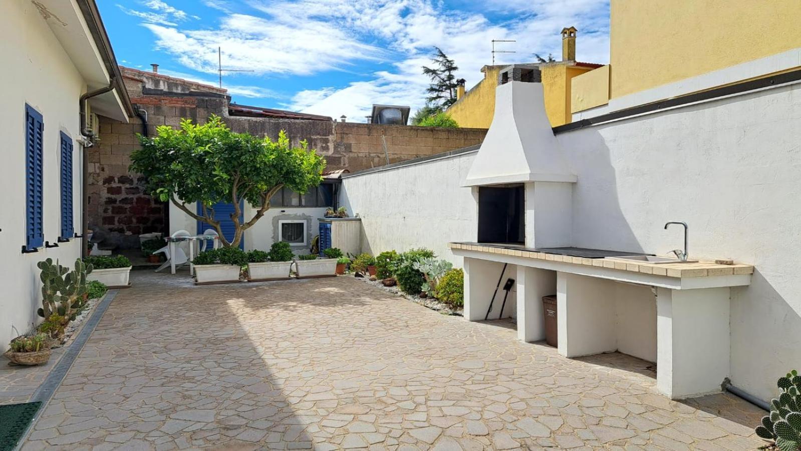 Anninnia Guest House B&B - Ghiiarza Ghilarza Exterior foto